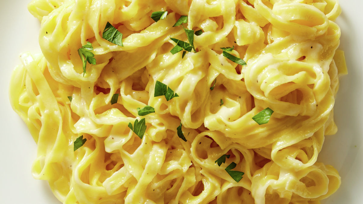 Fettuccine Alfredo